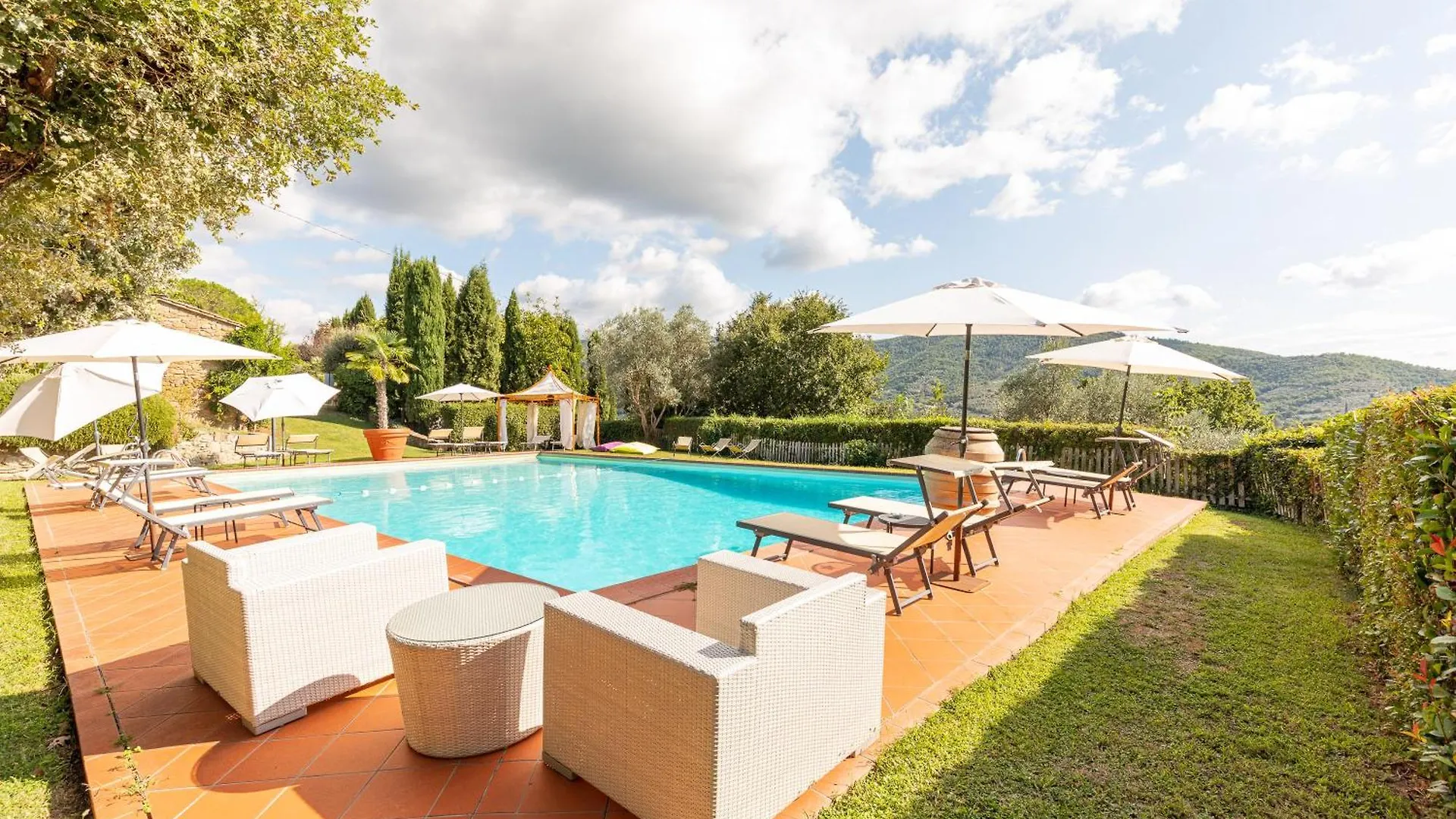 Borgo Dolci Colline Resort Querce Castiglion Fiorentino Italy